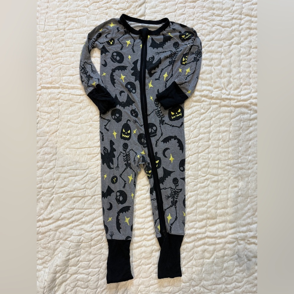 Little Sleepies glow in the dark zippy